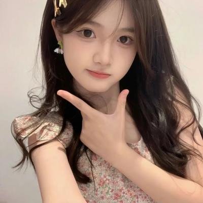 艳女新装